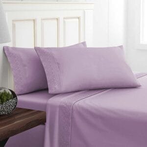 Juego De Sabanas Broderie Santorini 1.5 plazas Doral – Lila